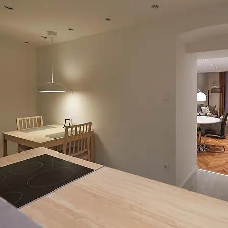Oktogon Apartment
